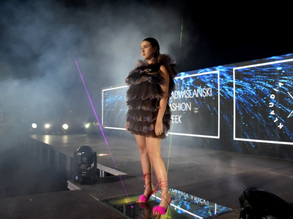 Nadwiślański Fashion Week nad Jeziorem Tarnobrzeskim - moda i taniec cz.2 [zdjęcia]