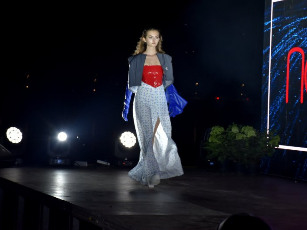 Nadwiślański Fashion Week nad Jeziorem Tarnobrzeskim - moda i taniec cz.2 [zdjęcia]
