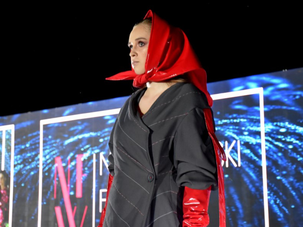 Nadwiślański Fashion Week nad Jeziorem Tarnobrzeskim - moda i taniec cz.2 [zdjęcia]