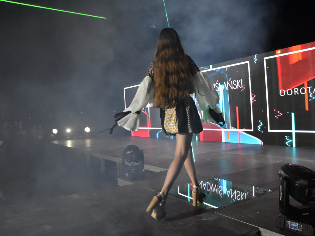 Nadwiślański Fashion Week nad Jeziorem Tarnobrzeskim - moda i taniec cz.2 [zdjęcia]