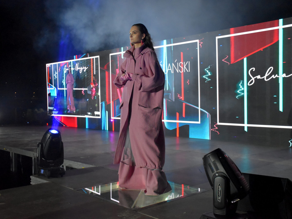 Nadwiślański Fashion Week nad Jeziorem Tarnobrzeskim - moda i taniec cz.2 [zdjęcia]