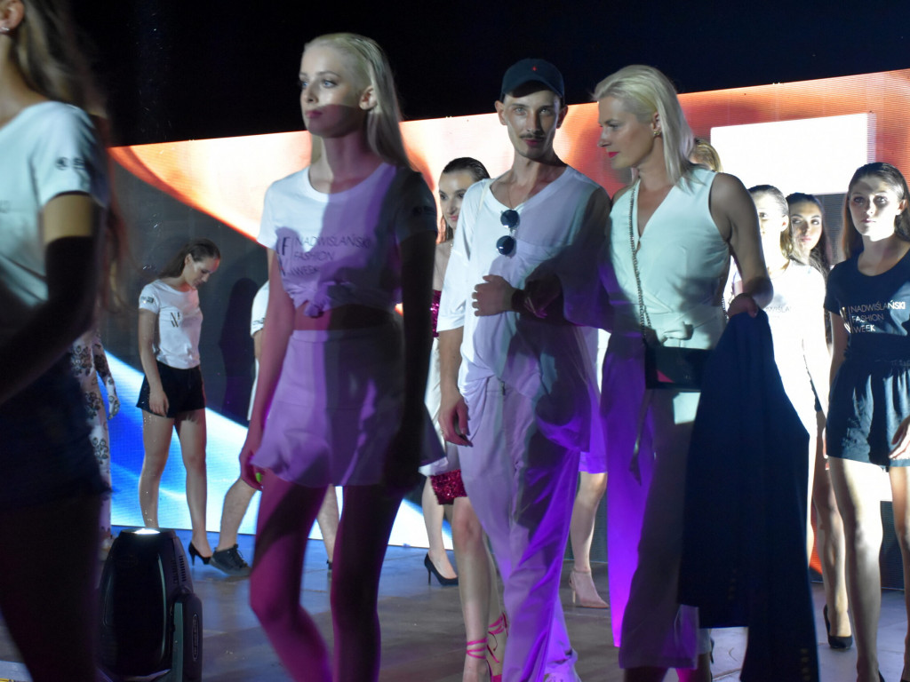 Nadwiślański Fashion Week nad Jeziorem Tarnobrzeskim - moda i taniec cz.2 [zdjęcia]