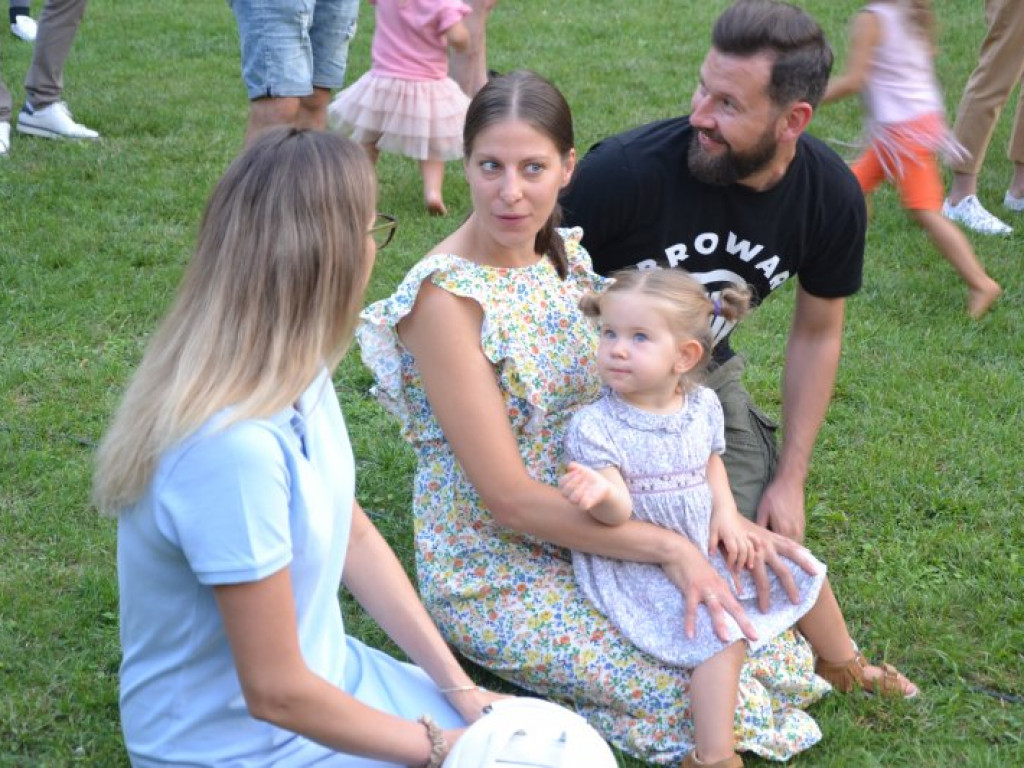 Dożynkowy festyn przed Zamkiem Tarnowskich w Tarnobrzegu [zdjęcia]
