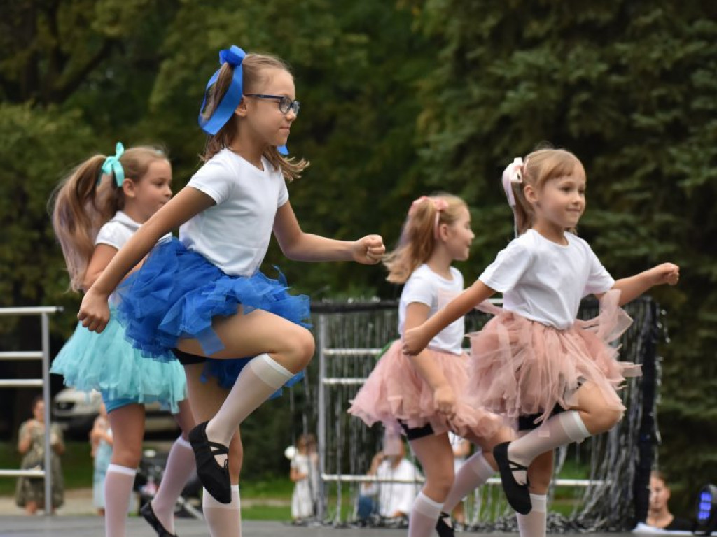 Tarnobrzeg. Efektowne pożegnanie lata w Parku Dzikowskim [zdjęcia]