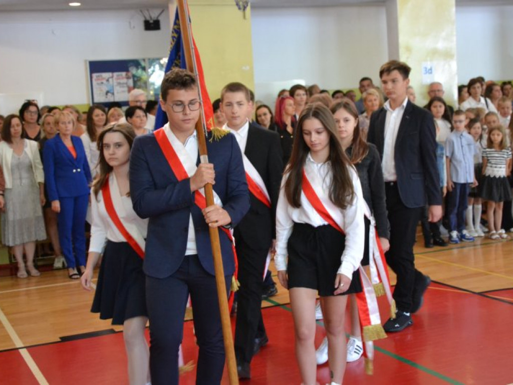 Uczniowie tarnobrzeskiej 