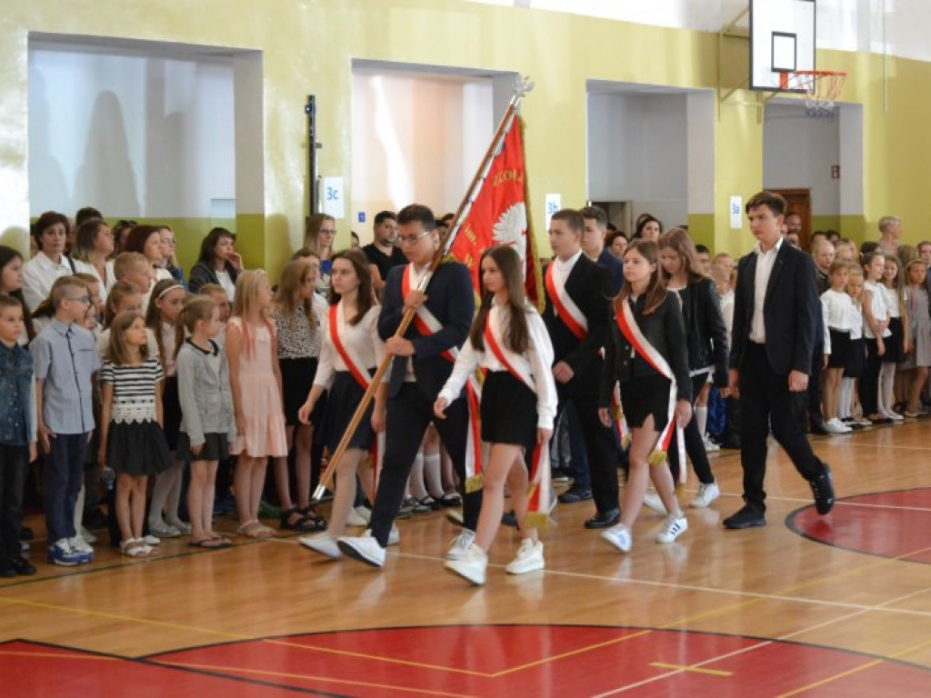 Uczniowie tarnobrzeskiej 