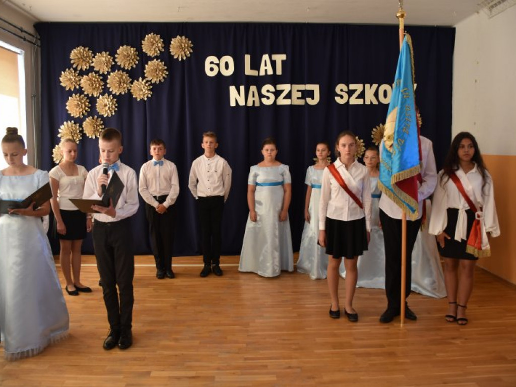 60-lecie Szkoły Podstawowej w Tarnowskiej Woli [zdjęcia]