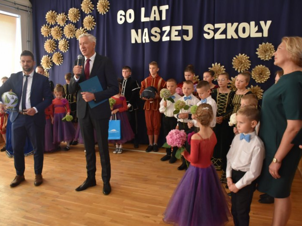 60-lecie Szkoły Podstawowej w Tarnowskiej Woli [zdjęcia]