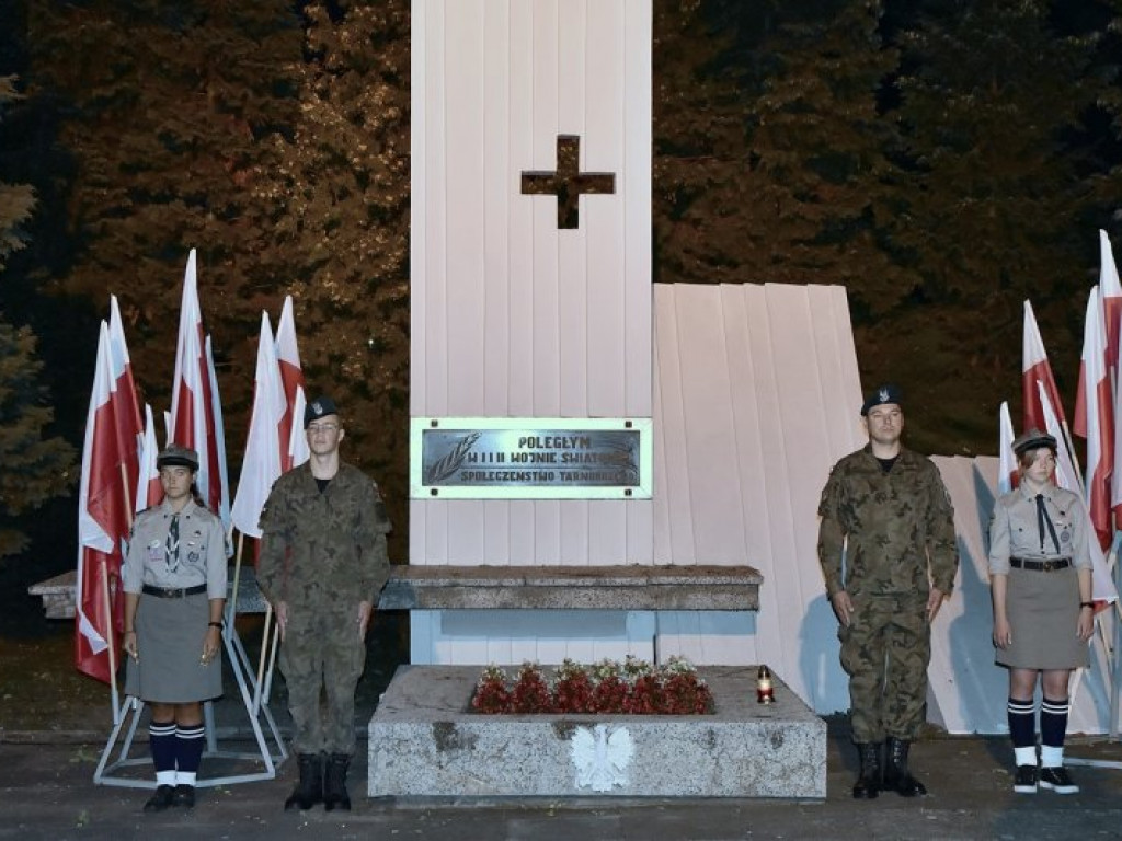 Tarnobrzeg uczcił 83. rocznicę wybuchu II wojny światowej [zdjęcia]