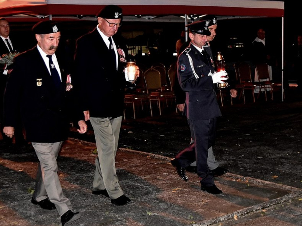 Tarnobrzeg uczcił 83. rocznicę wybuchu II wojny światowej [zdjęcia]