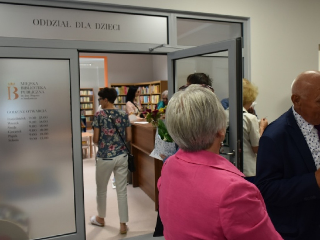 Sandomierska biblioteka w nowej odsłonie. W weekend zaprasza mieszkańców na ciekawe wydarzenia i wspólne świętowanie [zdjęcia]