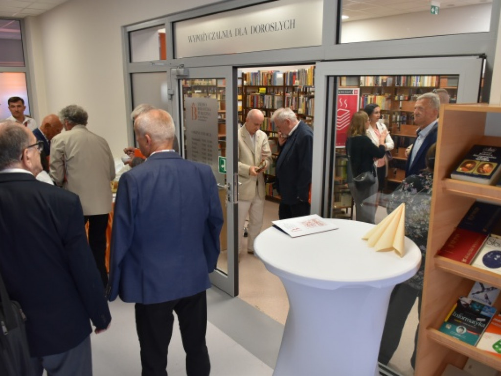 Sandomierska biblioteka w nowej odsłonie. W weekend zaprasza mieszkańców na ciekawe wydarzenia i wspólne świętowanie [zdjęcia]
