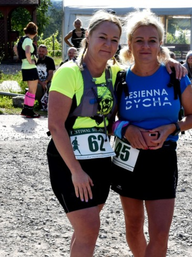 Zawodnicy z całego kraju na II Festiwalu Biegowym Sandomierskim Szlakiem Winiarskim [zdjęcia]