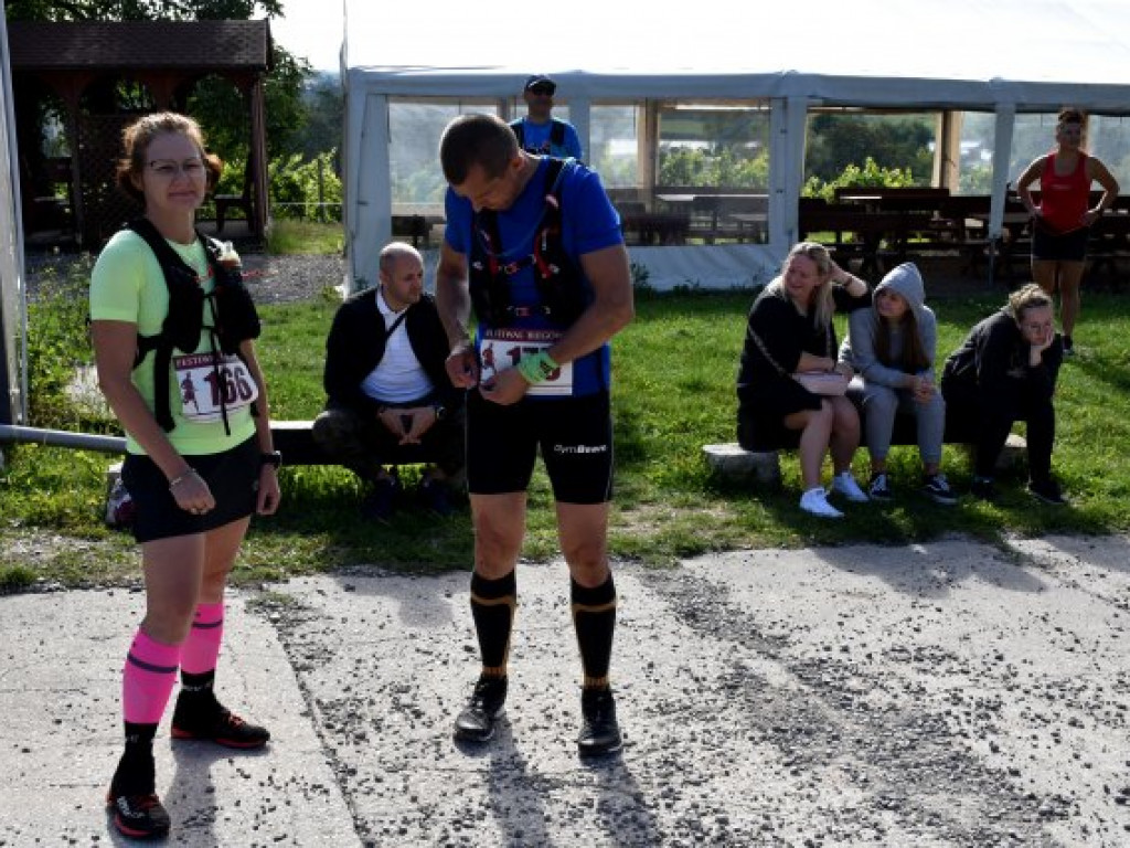 Zawodnicy z całego kraju na II Festiwalu Biegowym Sandomierskim Szlakiem Winiarskim [zdjęcia]