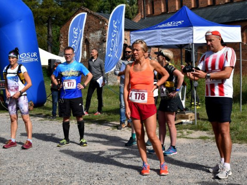 Zawodnicy z całego kraju na II Festiwalu Biegowym Sandomierskim Szlakiem Winiarskim [zdjęcia]