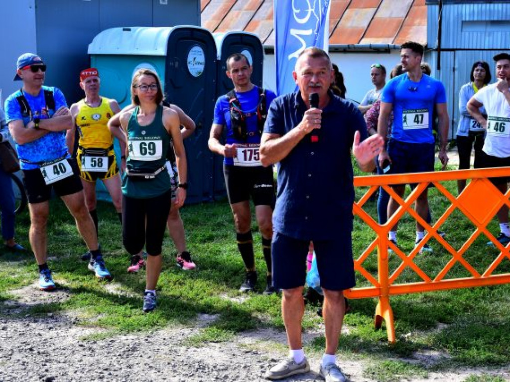 Zawodnicy z całego kraju na II Festiwalu Biegowym Sandomierskim Szlakiem Winiarskim [zdjęcia]