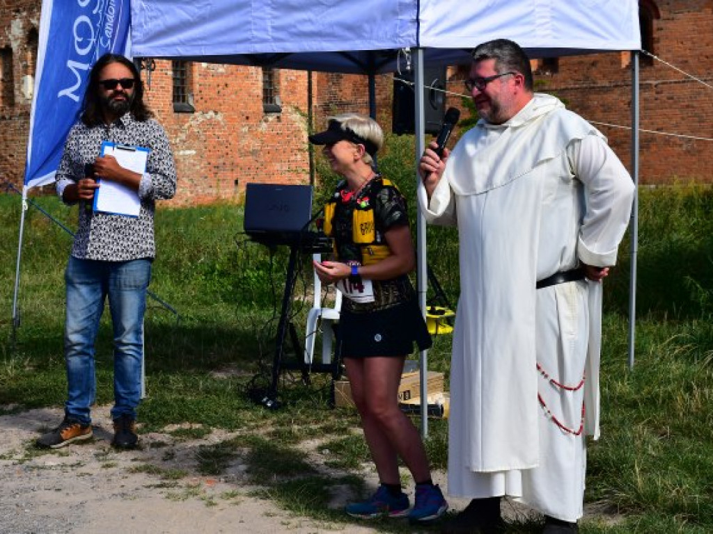 Zawodnicy z całego kraju na II Festiwalu Biegowym Sandomierskim Szlakiem Winiarskim [zdjęcia]