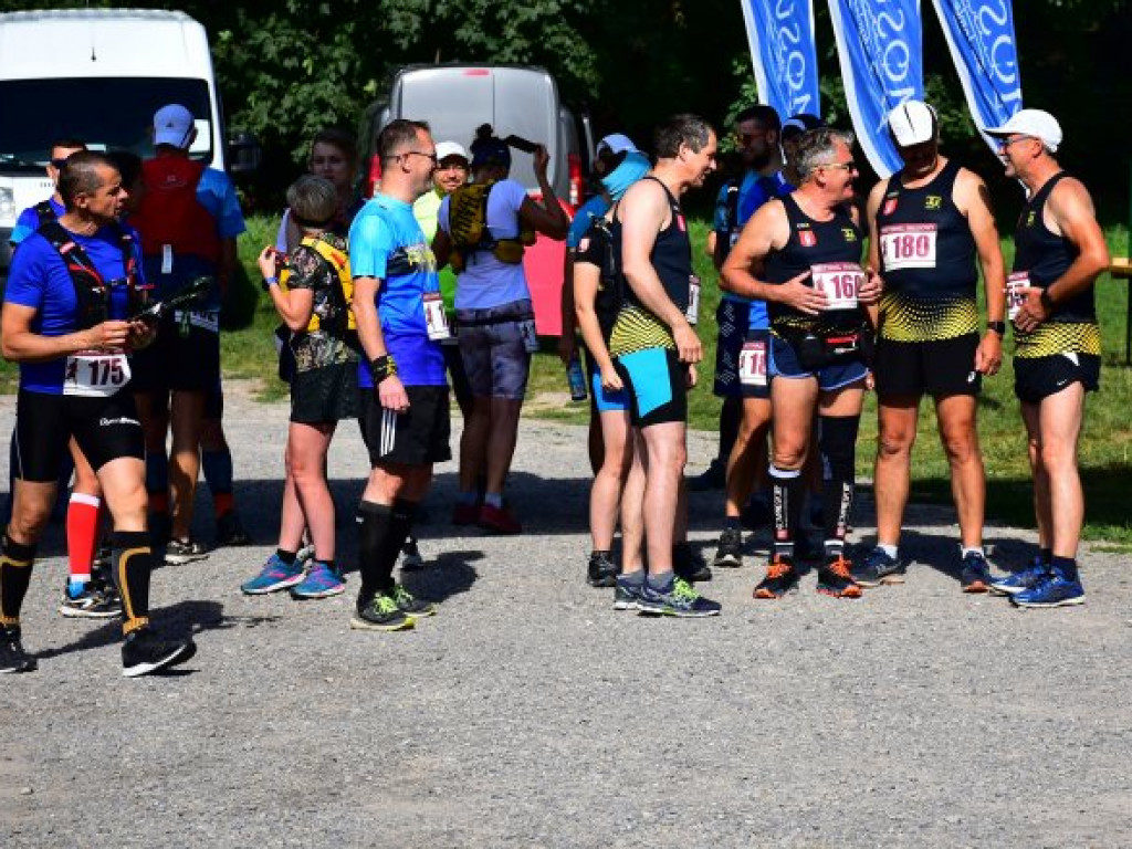 Zawodnicy z całego kraju na II Festiwalu Biegowym Sandomierskim Szlakiem Winiarskim [zdjęcia]