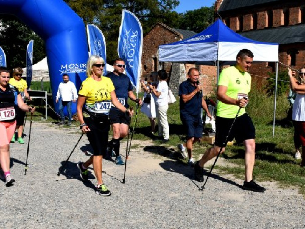 Zawodnicy z całego kraju na II Festiwalu Biegowym Sandomierskim Szlakiem Winiarskim [zdjęcia]