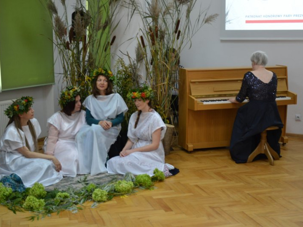 Narodowe Czytanie w tarnobrzeskiej bibliotece [zdjęcia]