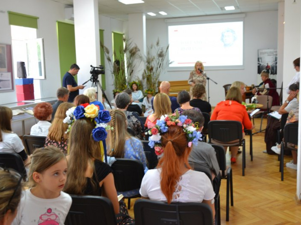Narodowe Czytanie w tarnobrzeskiej bibliotece [zdjęcia]