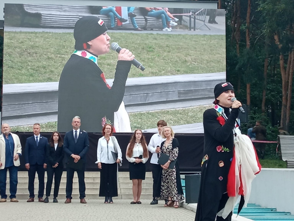 W Mielcu odsłonięto największy w Polsce Pomnik Żołnierzy Wyklętych Niezłomnych [zdjęcia]