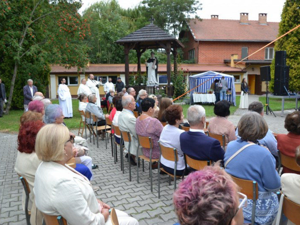 Dominikanie z Tarnobrzega świętowali razem z mieszkańcami miasta urodziny parafii [zdjęcia]