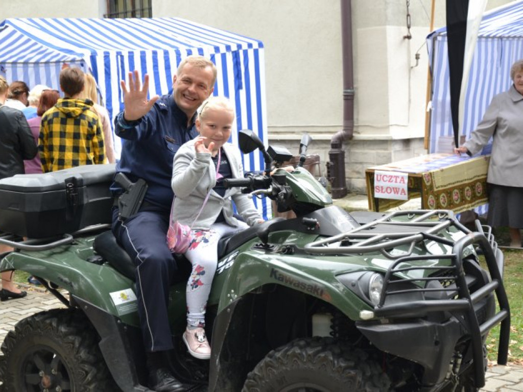 Dominikanie z Tarnobrzega świętowali razem z mieszkańcami miasta urodziny parafii [zdjęcia]