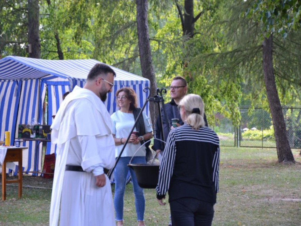 Dominikanie z Tarnobrzega świętowali razem z mieszkańcami miasta urodziny parafii [zdjęcia]