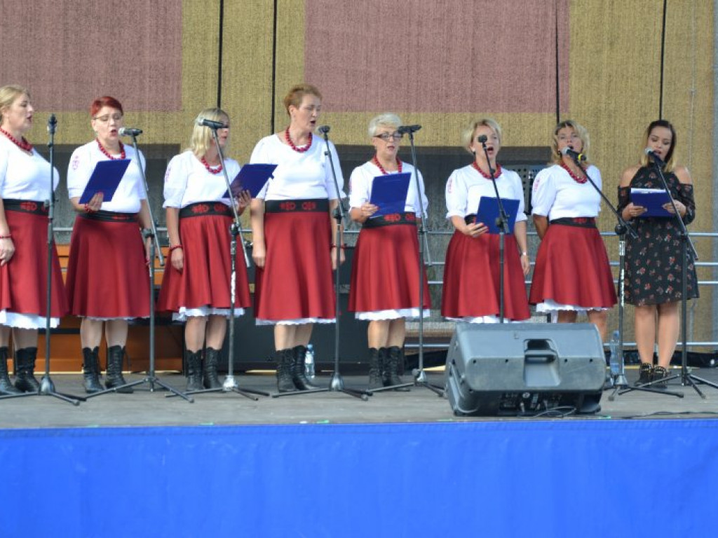 Dominikanie z Tarnobrzega świętowali razem z mieszkańcami miasta urodziny parafii [zdjęcia]