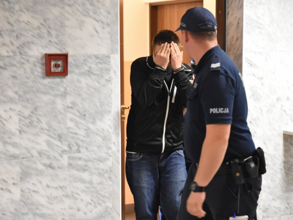 Areszt dla 35-latka z Gorzyc namierzonego przez Łowców Pedofili [zdjęcia]
