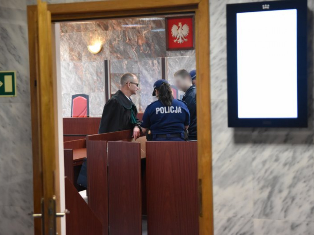 Areszt dla 35-latka z Gorzyc namierzonego przez Łowców Pedofili [zdjęcia]