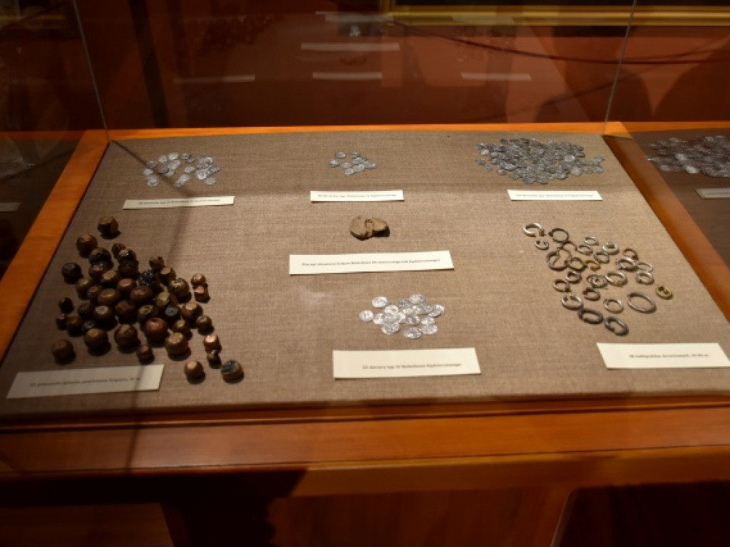 W sandomierskim Muzeum Diecezjalnym zaprezentowano średniowieczny skarb [zdjęcia]