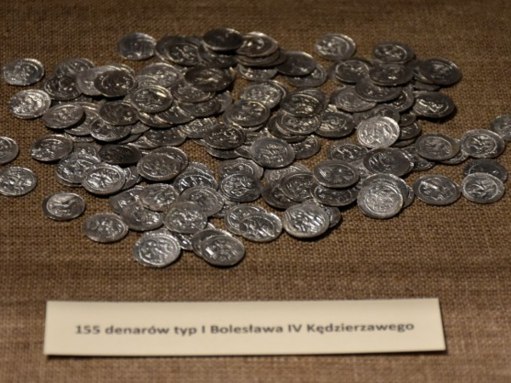 W sandomierskim Muzeum Diecezjalnym zaprezentowano średniowieczny skarb [zdjęcia]