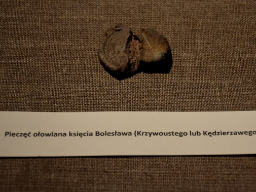 W sandomierskim Muzeum Diecezjalnym zaprezentowano średniowieczny skarb [zdjęcia]