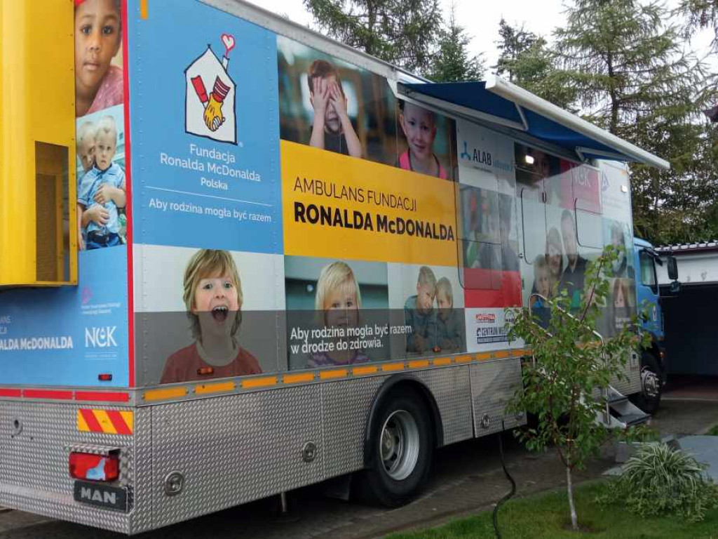 Ogromny sukces akcji Fundacji Ronalda McDonalda w Osieku. Przebadano 80 dzieci [zdjęcia]