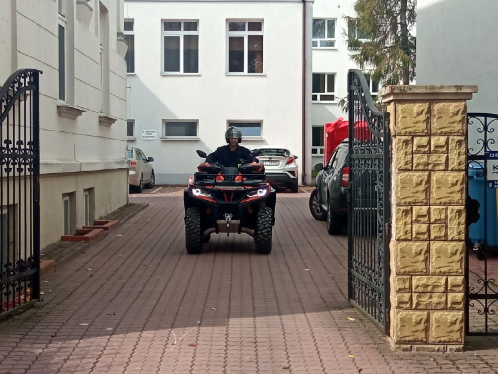 Potężny quad dla tarnobrzeskich strażaków - ochotników [zdjęcia]