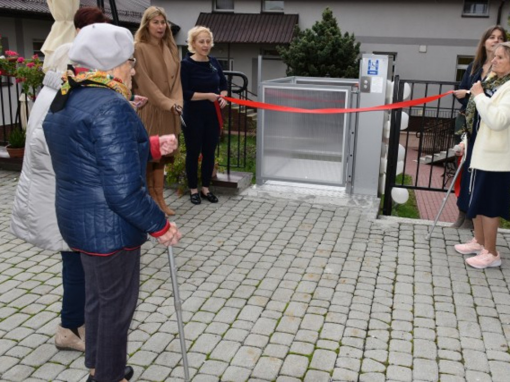 Nowa winda dla mieszkańców sandomierskiego Domu Pomocy Społecznej [zdjęcia] [wideo]
