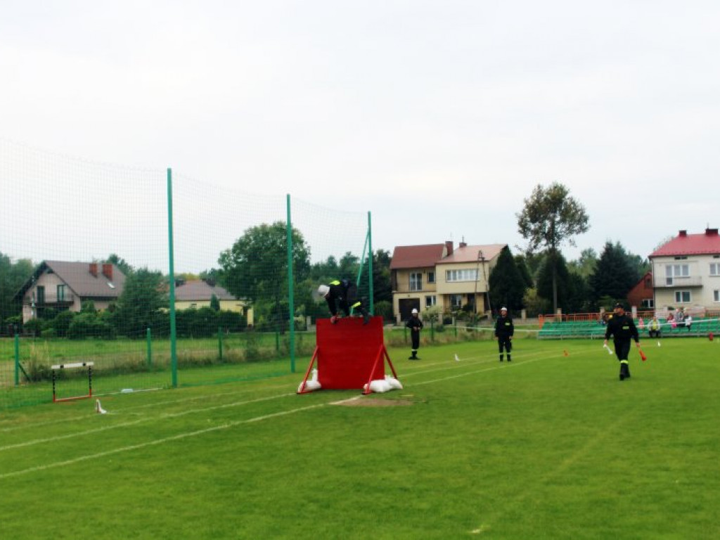 Strażacy rywalizowali w zawodach powiatowych w Trześni [zdjęcia]
