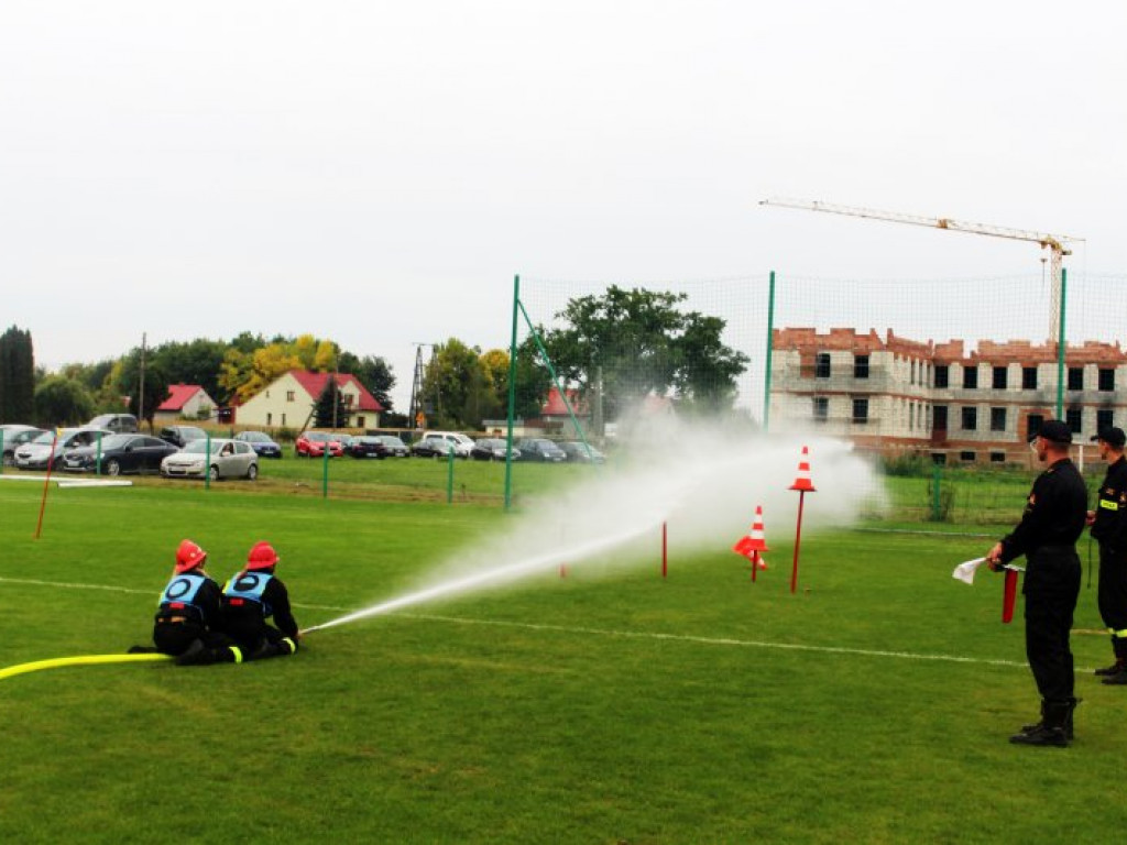 Strażacy rywalizowali w zawodach powiatowych w Trześni [zdjęcia]