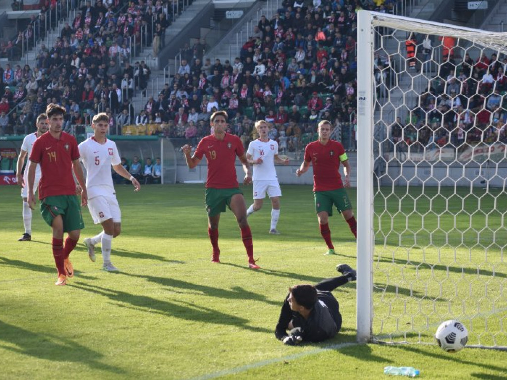 Polska pokonała Portugalię w meczu reprezentacji U20 rozgrywanym w Stalowej Woli [zdjęcia]