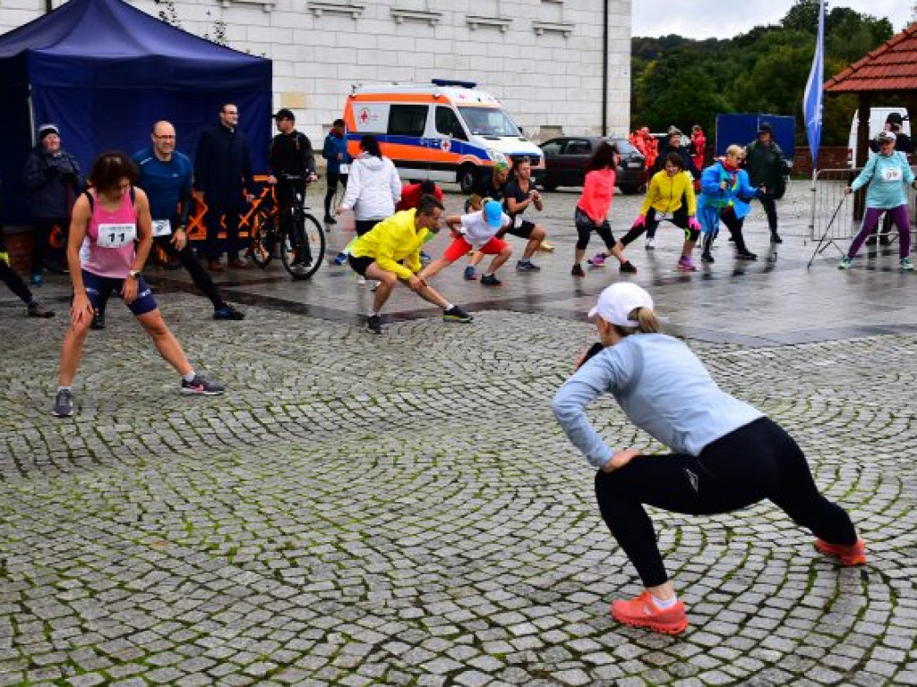 IV Jarski Bieg na Zdrowie z Sandomierza do Andruszkowic. Rywalizacja, a po niej piknik z wegańskimi smakołykami [zdjęcia]