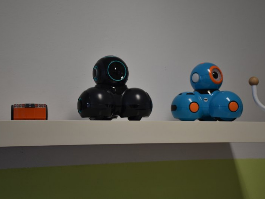 W Szkole Podstawowej nr 10 w Tarnobrzegu utworzono salę robotyki i studio filmowe! [zdjęcia]