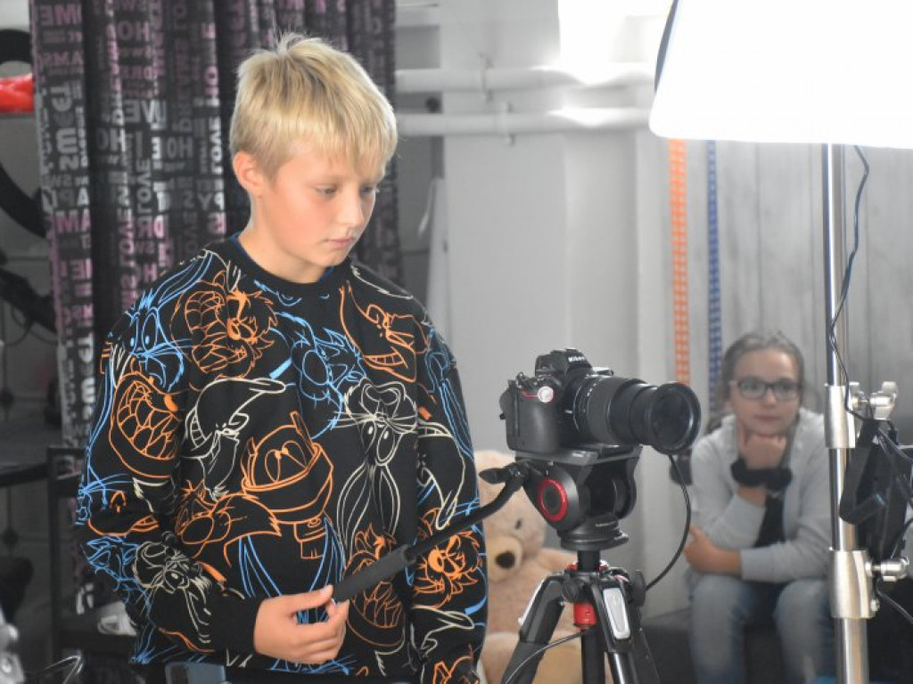 W Szkole Podstawowej nr 10 w Tarnobrzegu utworzono salę robotyki i studio filmowe! [zdjęcia]