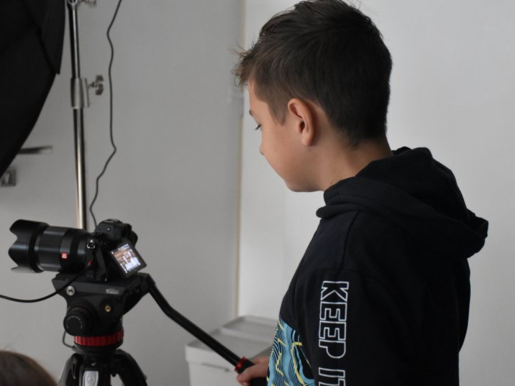 W Szkole Podstawowej nr 10 w Tarnobrzegu utworzono salę robotyki i studio filmowe! [zdjęcia]