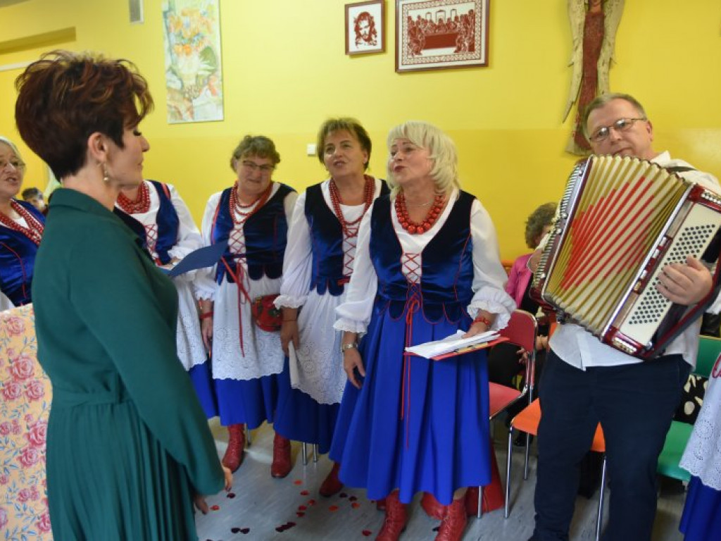 Barbara Zych, wieloletnia kierownik ZPO w Tarnobrzegu, przeszła na emeryturę. Uroczyste pożegnanie [zdjęcia]