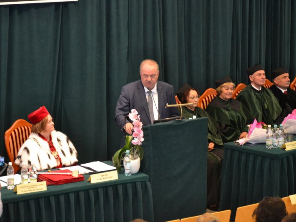 Gaudeamus igitur w tarnobrzeskiej Państwowej Uczelni Zawodowej [zdjęcia]