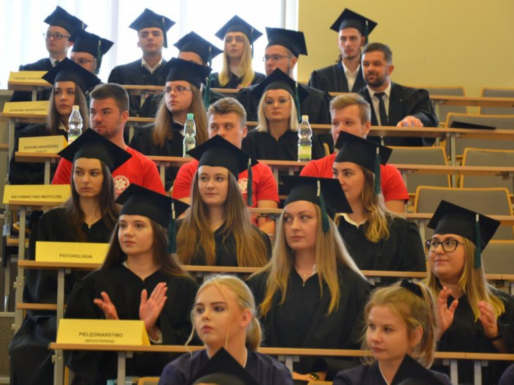 Gaudeamus igitur w tarnobrzeskiej Państwowej Uczelni Zawodowej [zdjęcia]