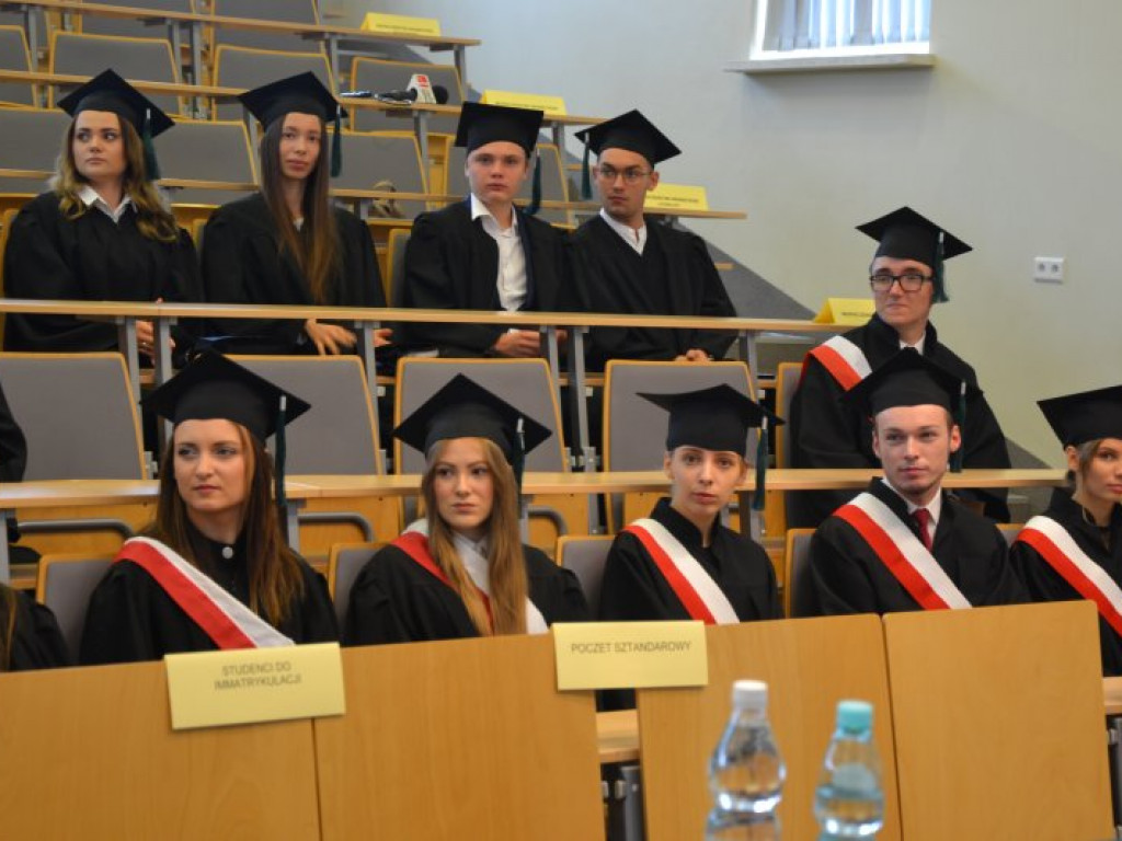 Gaudeamus igitur w tarnobrzeskiej Państwowej Uczelni Zawodowej [zdjęcia]