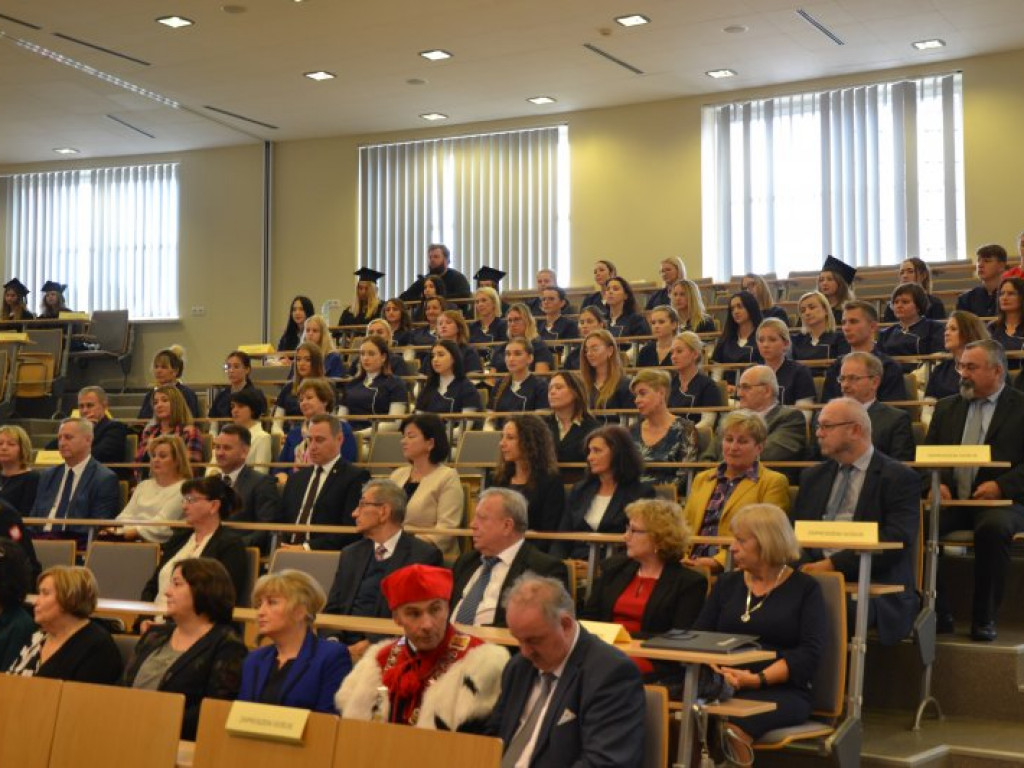 Gaudeamus igitur w tarnobrzeskiej Państwowej Uczelni Zawodowej [zdjęcia]